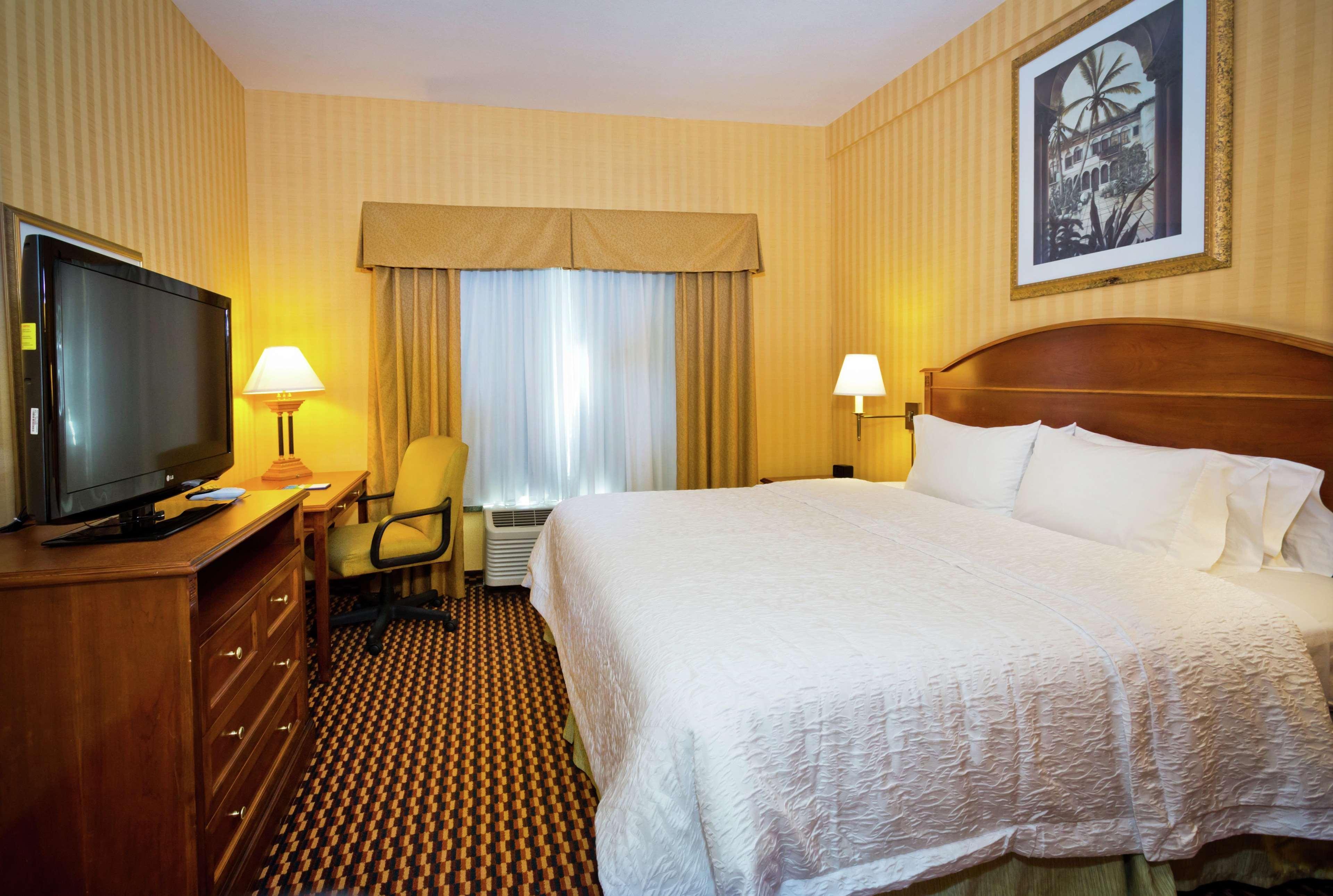 Hampton & Sacramento-auburn Boulevard Hotel 3*