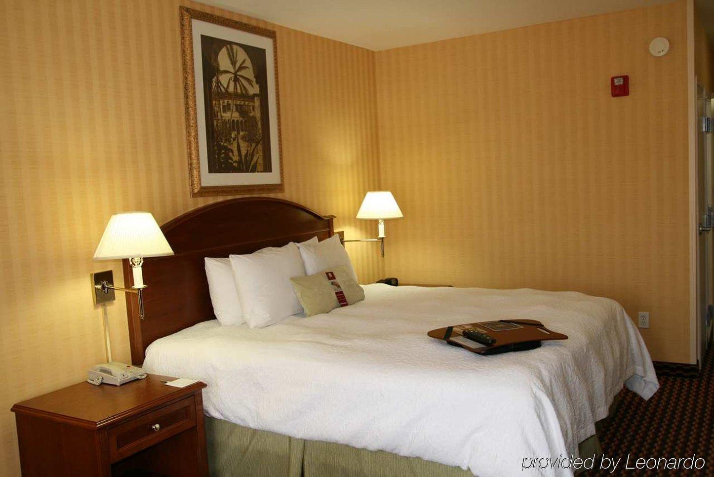 Hampton & Sacramento-auburn Boulevard 3*