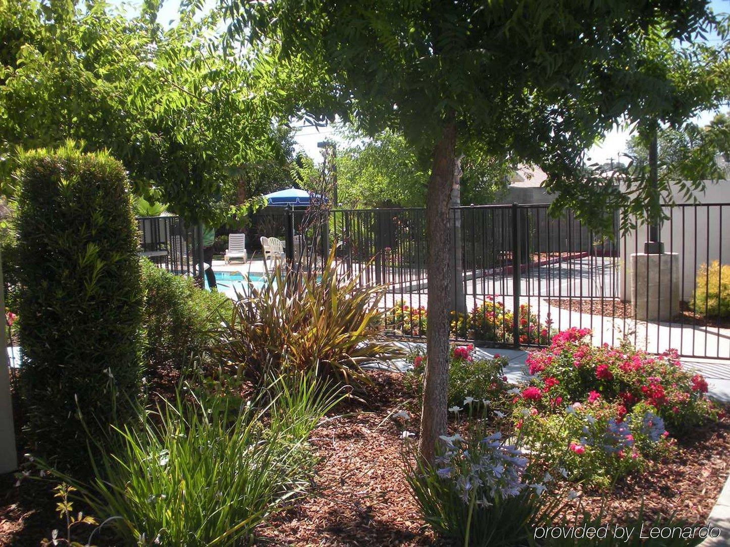 Hampton & Sacramento-auburn Boulevard 3* McClellan