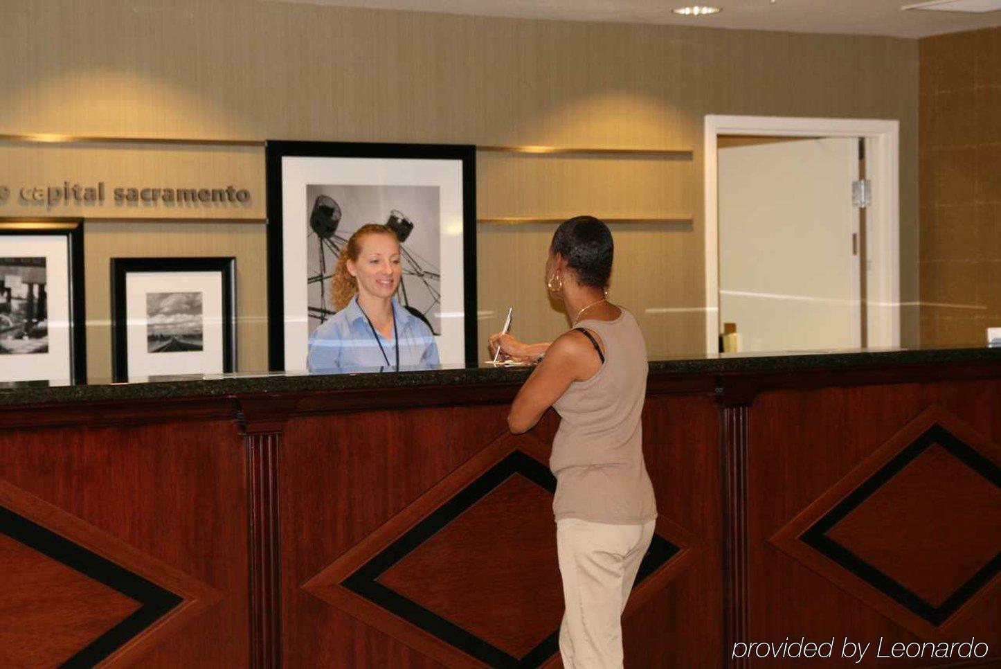 Hampton & Sacramento-auburn Boulevard Hotel 3*